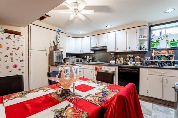 Interior, Kitchen, Recessed Lighting