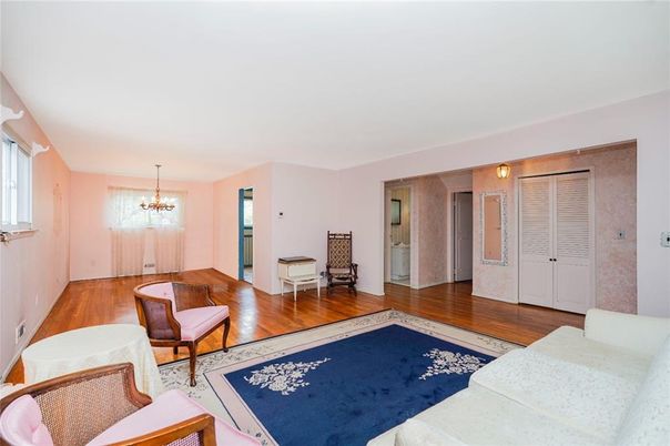 Chandelier, Interior, Wood Texture Flooring