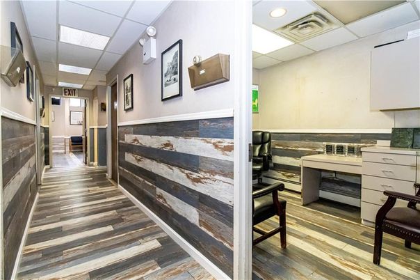 Interior, Recessed Lighting, Wood Texture Flooring, Wooden Walls