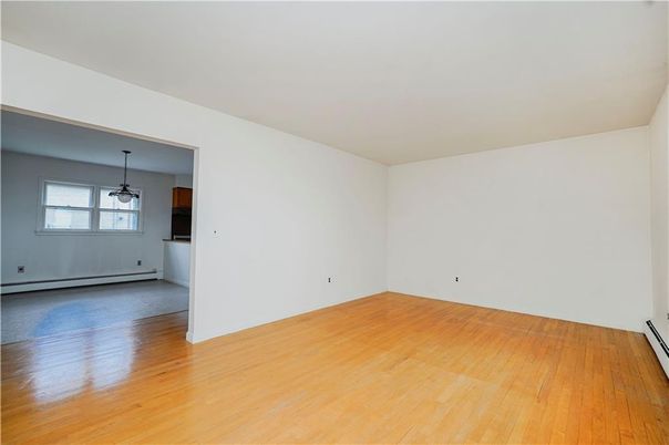Empty room, Interior, Pendant Lights, Wood Texture Flooring