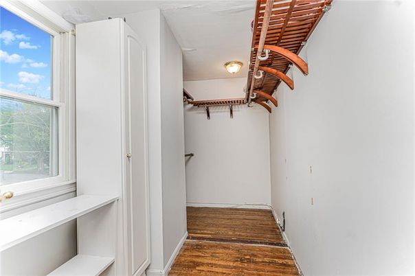Interior, Walk-in Closets, Wood Texture Flooring