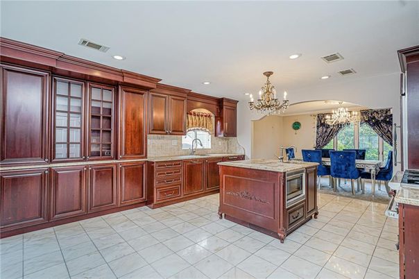Chandelier, Dining room, Interior, Kitchen, Recessed Lighting