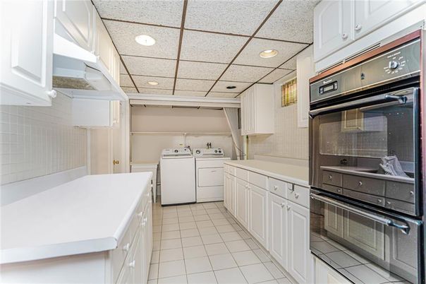 Interior, Kitchen, Recessed Lighting, Washer