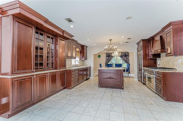 Chandelier, Interior, Kitchen, Marble, Recessed Lighting, Stainless Steel Appliances