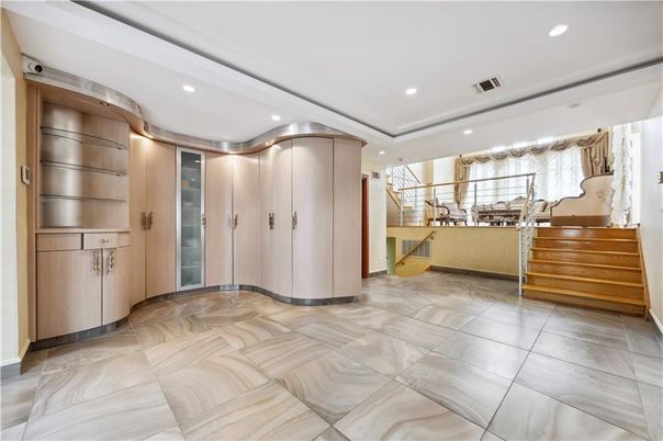 Interior, Recessed Lighting