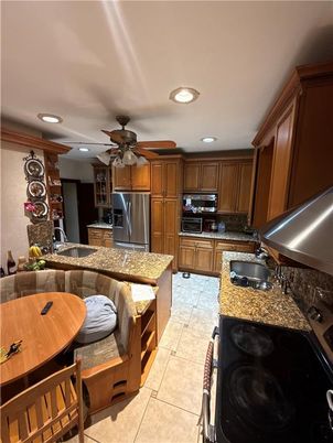 Interior, Kitchen, Recessed Lighting