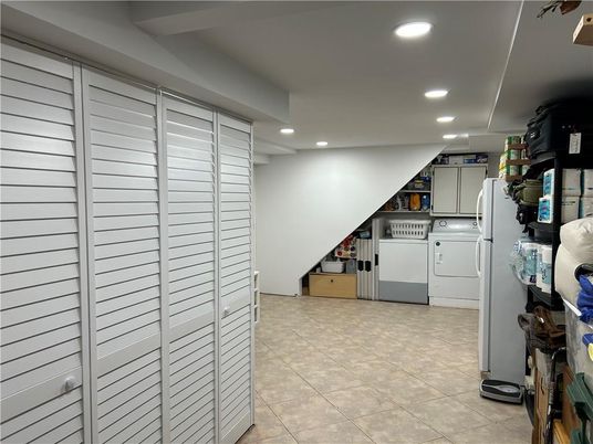 Interior, Recessed Lighting, Washer