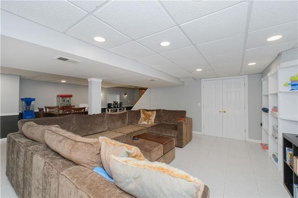 Dining room, Interior, Living room, Recessed Lighting