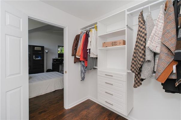 Bedroom, Interior, Walk-in Closets, Wood Texture Flooring