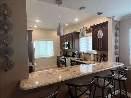 Interior, Kitchen, Pendant Lights, Recessed Lighting
