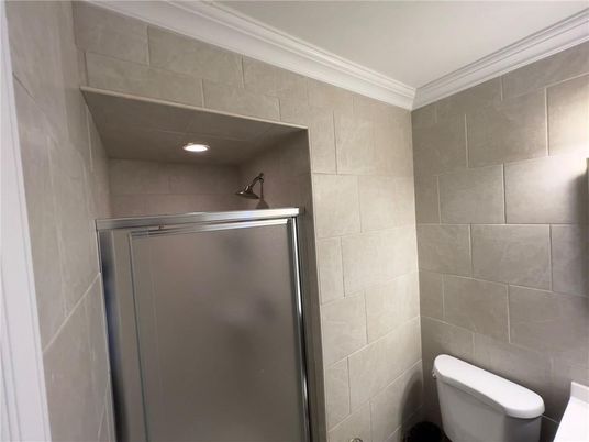 Bathroom, Interior, Recessed Lighting