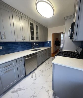 Interior, Kitchen, Marble, Stainless Steel Appliances