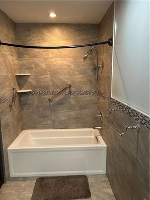 Bathroom, Interior, Recessed Lighting