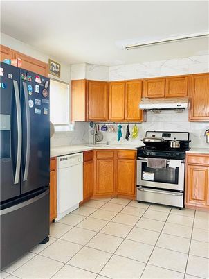 Interior, Kitchen, Marble Walls, Stainless Steel Appliances