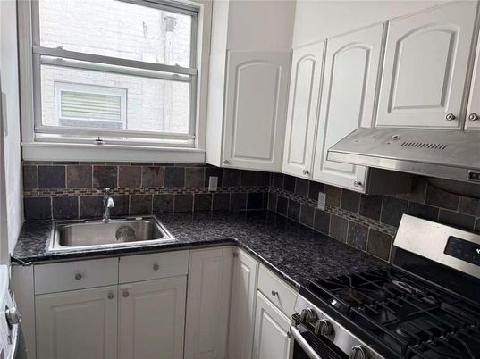 Interior, Kitchen, Tile Countertops