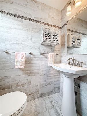 Bathroom, Interior, Marble Walls