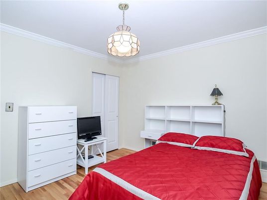 Bedroom, Interior, Pendant Lights, Wood Texture Flooring