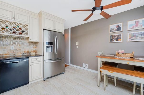 Dining room, Interior, Kitchen, Stainless Steel Appliances, Wood Texture Flooring