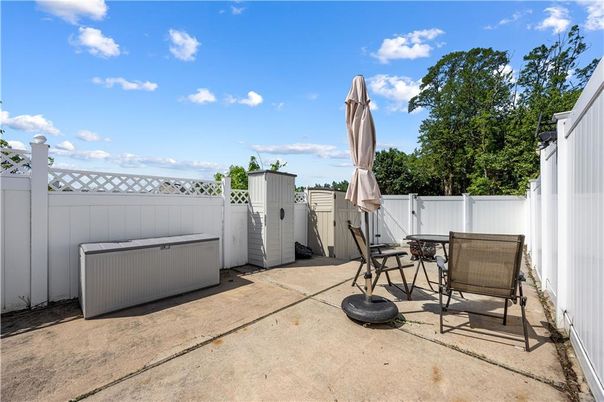 Exterior, Hot Tub