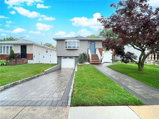 Attached, Exterior, Facade, Raised Ranch