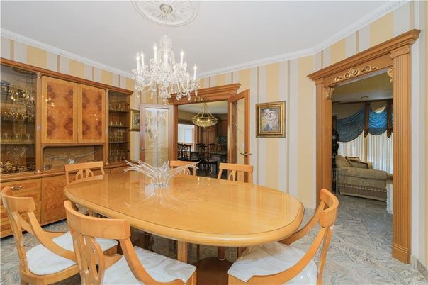 Chandelier, Dining room, Interior
