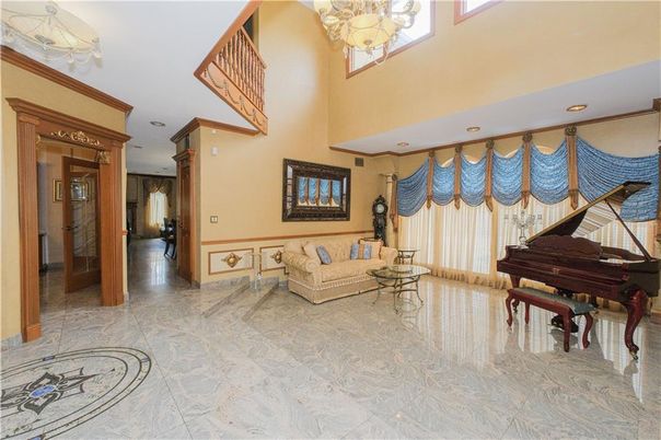 Interior, Piano, Recessed Lighting