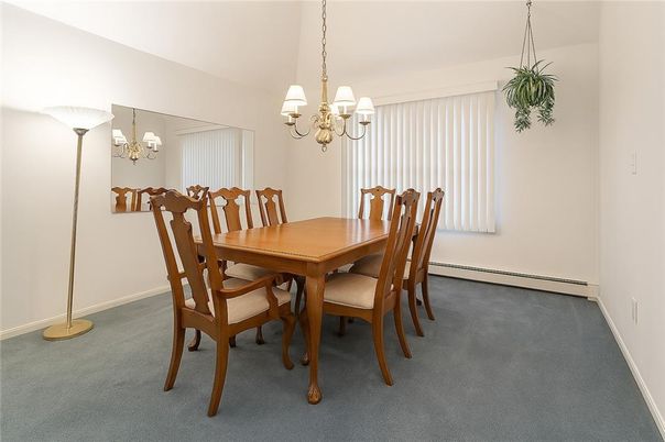 Chandelier, Dining room, Interior
