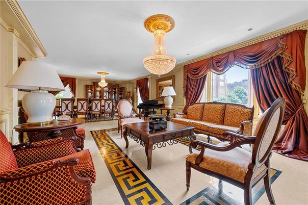 Chandelier, Interior, Living room, Piano, Recessed Lighting