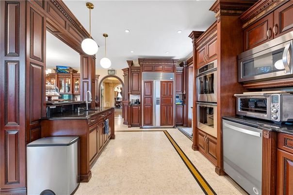 Interior, Kitchen, Pendant Lights, Recessed Lighting, Stainless Steel Appliances