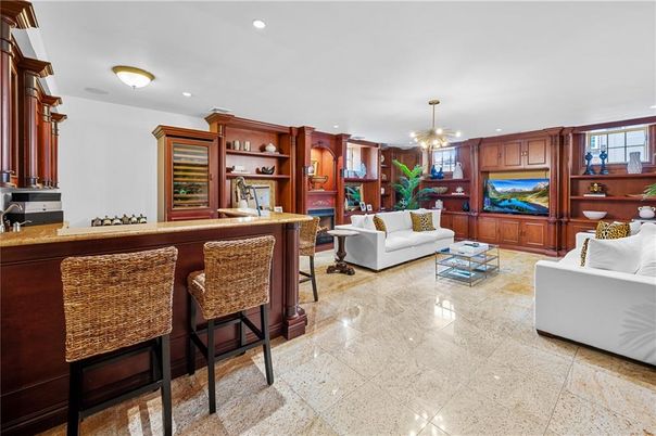 Interior, Living room, Pendant Lights, Recessed Lighting