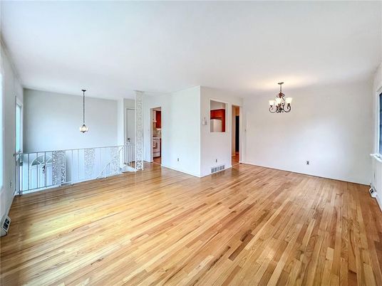 Chandelier, Empty room, Interior, Pendant Lights, Wood Texture Flooring