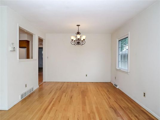 Chandelier, Empty room, Interior, Wood Texture Flooring