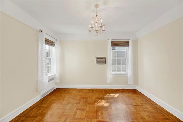 Chandelier, Empty room, Interior, Wood Texture Flooring