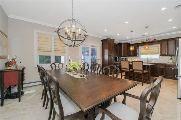 Chandelier, Dining room, Interior, Kitchen, Marble, Pendant Lights, Recessed Lighting