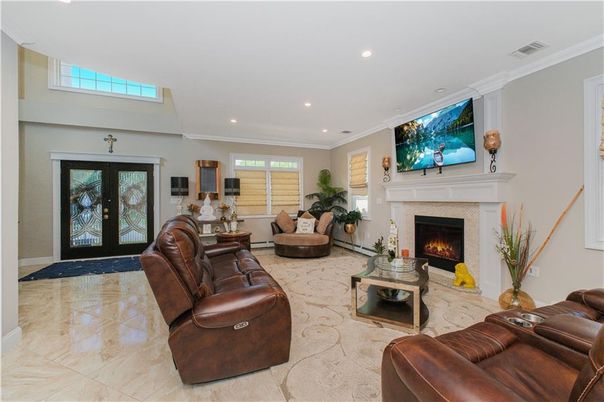 Fireplace, Interior, Living room, Recessed Lighting