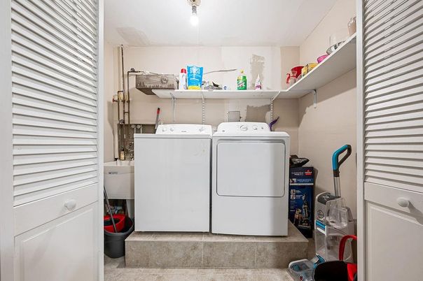 Interior, Utility Closets, Washer