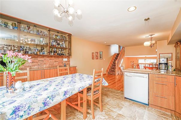 Dining room, Interior, Kitchen, Pendant Lights, Recessed Lighting, Wood Texture Flooring