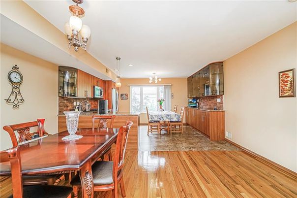Chandelier, Dining room, Interior, Kitchen, Pendant Lights, Recessed Lighting, Wood Texture Flooring