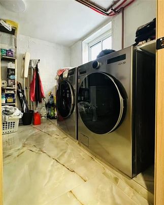 Interior, Washer