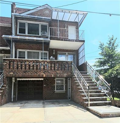 Attached, Exterior, Facade, Brick Facade, Rowhouse