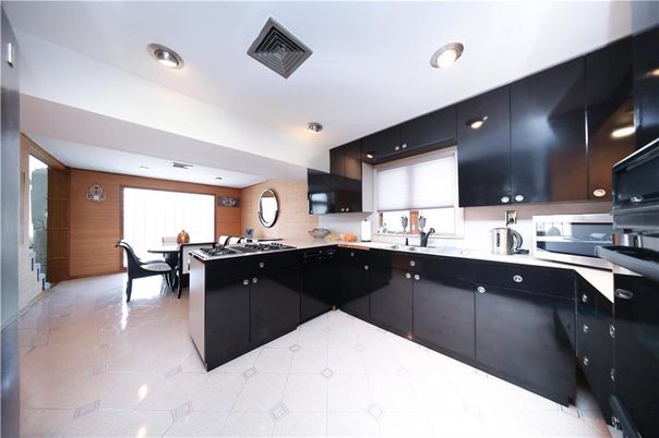 Dining room, Interior, Kitchen, Recessed Lighting