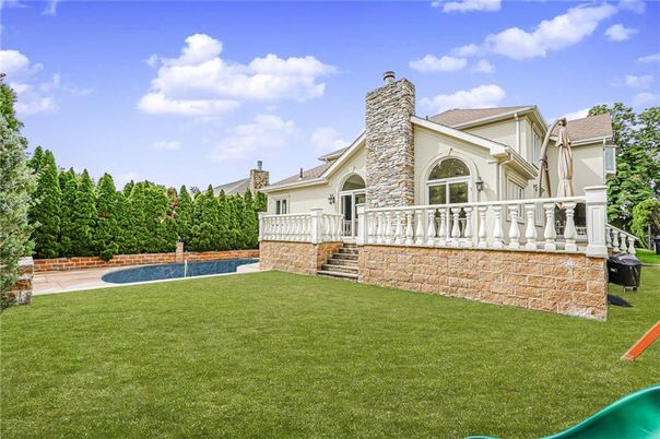 Backyard, Exterior, Pool