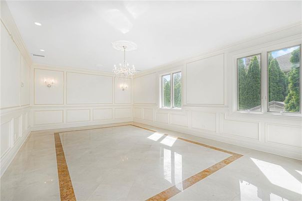Chandelier, Empty room, Interior, Recessed Lighting