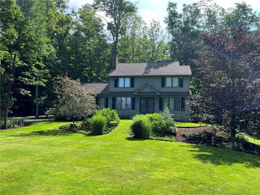 Backyard, Exterior, Facade, Georgian