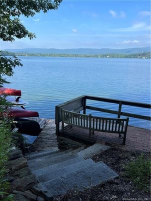 Exterior, Lake