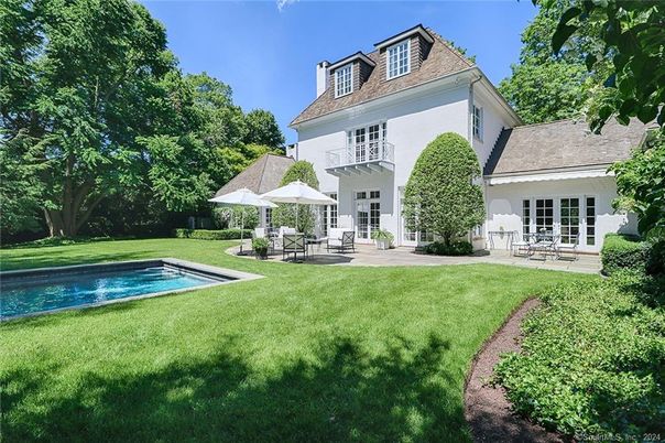 Backyard, Exterior, Pool