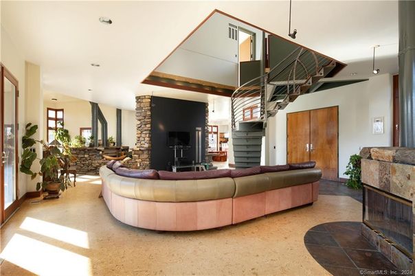 Fireplace, Interior, Living room, Pendant Lights, Recessed Lighting