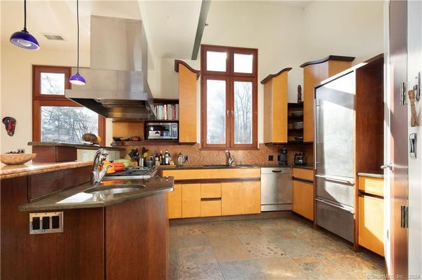 Interior, Kitchen, Pendant Lights, Stainless Steel Appliances