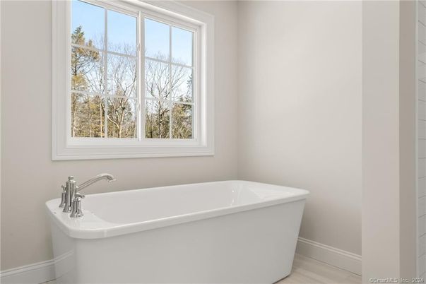 Bathroom, Free Standing Baths, Interior