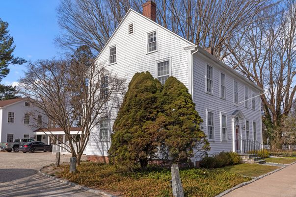 Attached, Exterior, Facade, Farmhouse